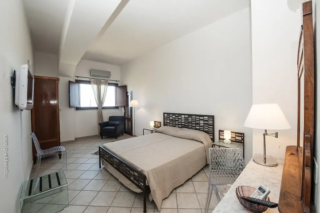 Casale Belvedere vista mare Valderice